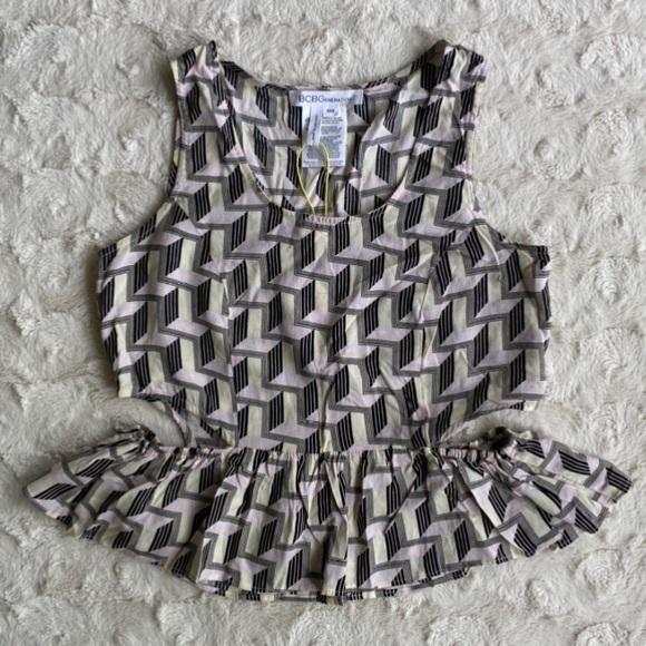 BCBGENERATION Cutout Peplum Crop Top Geometric - Picture 2 of 8